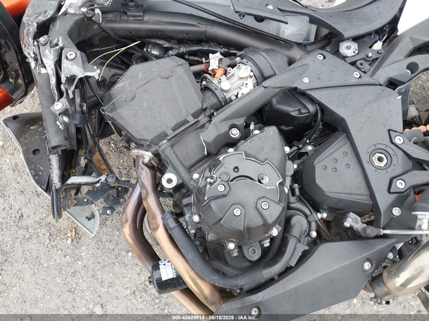 2008 Kawasaki Zr1000 VIN JKAZRCB158A018577 IAAI salvage auction — LEFT SIDE, Salvage (Pennsylvania), sold $325 on 2026-07-28 (photo 8)