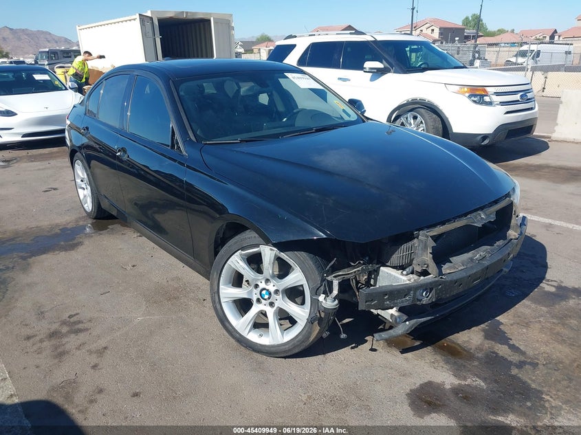 2015 BMW 3er VIN WBA3B1G56FNT06479 IAAI salvage auction — RIGHT FRONT, Salvage (Arizona), sold $2,675 on 2026-07-07 (photo 1)