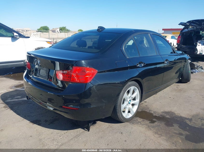 2015 BMW 3er VIN WBA3B1G56FNT06479 IAAI salvage auction — RIGHT FRONT, Salvage (Arizona), sold $2,675 on 2026-07-07 (photo 4)