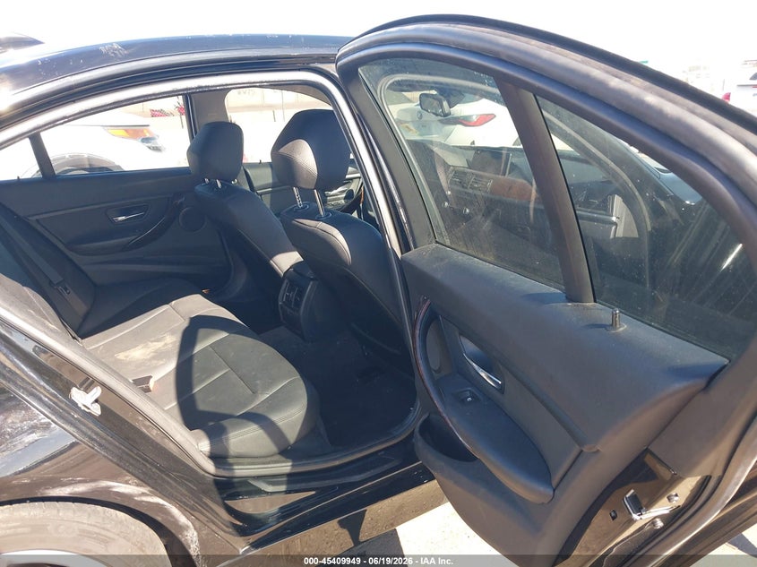 2015 BMW 3er VIN WBA3B1G56FNT06479 IAAI salvage auction — RIGHT FRONT, Salvage (Arizona), sold $2,675 on 2026-07-07 (photo 8)