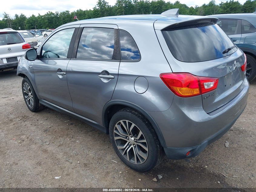 2017 Mitsubishi Outlander VIN JA4AR3AU8HZ041975 IAAI salvage auction — FRONT END, Salvage (Massachusetts), sold $1,400 on 2026-08-01 (photo 3)