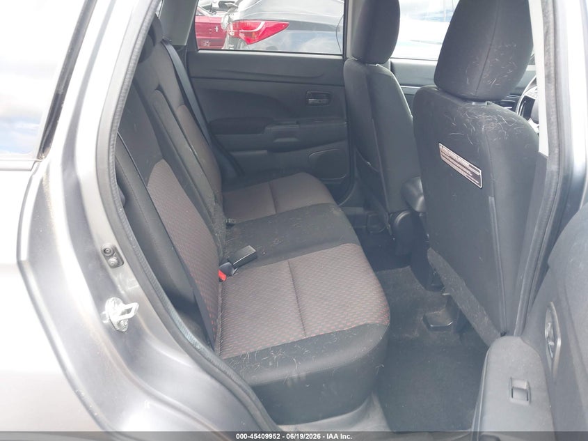 2017 Mitsubishi Outlander VIN JA4AR3AU8HZ041975 IAAI salvage auction — FRONT END, Salvage (Massachusetts), sold $1,400 on 2026-08-01 (photo 8)