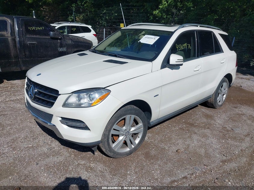 2012 Mercedes-benz M-klasse VIN 4JGDA5HB6CA023181 IAAI salvage auction — REAR END, Clear (Indiana), sold $3,700 on 2026-07-10 (photo 2)