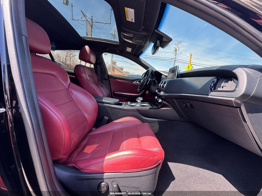 2019 Kia Stinger VIN KNAE55LC9K6057823 IAAI salvage auction — UNKNOWN, Clear (Maryland), sold $11,400 on 2026-07-19 (photo 5)