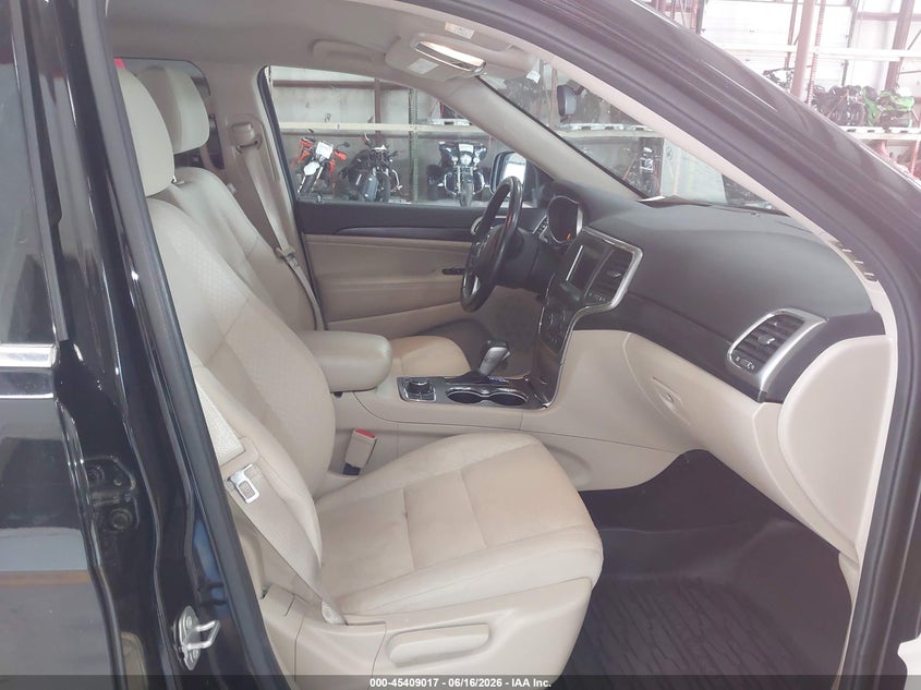 2019 Jeep Grand cherokee VIN 1C4RJFAG4KC772294 IAAI salvage auction — NORMAL WEAR, Sf97 (Michigan), sold $8,250 on 2026-08-11 (photo 5)