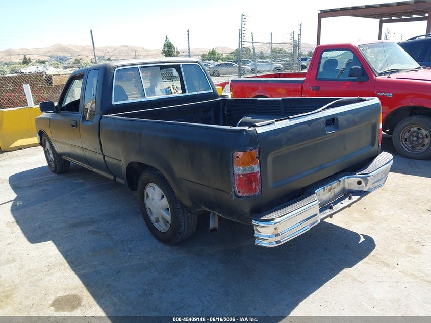 1993 Toyota Pickup VIN JT4VN93G6P5038625 IAAI salvage auction — NORMAL WEAR, Clear - Dealer Only (California), sold $1,550 on 2026-07-09 (photo 3)