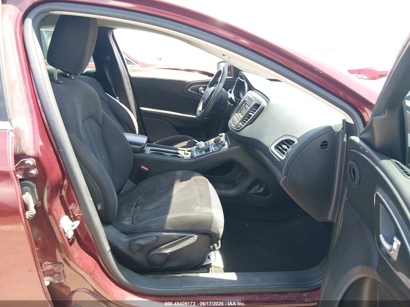 2015 Chrysler 200 VIN 1C3CCCAB2FN583743 IAAI salvage auction — NORMAL WEAR, Clear (New Mexico), sold $1,050 on 2026-07-22 (photo 5)