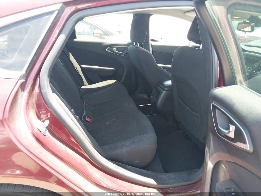 2015 Chrysler 200 VIN 1C3CCCAB2FN583743 IAAI salvage auction — NORMAL WEAR, Clear (New Mexico), sold $1,050 on 2026-07-22 (photo 8)