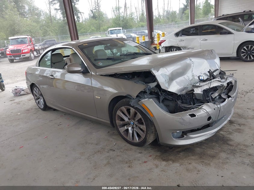 2011 BMW 3er VIN WBADW3C52BE538954 IAAI salvage auction — FRONT END, Bill Of Sale (Washington), sold $425 on 2026-07-15 (photo 1)