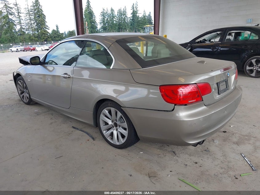 2011 BMW 3er VIN WBADW3C52BE538954 IAAI salvage auction — FRONT END, Bill Of Sale (Washington), sold $425 on 2026-07-15 (photo 3)
