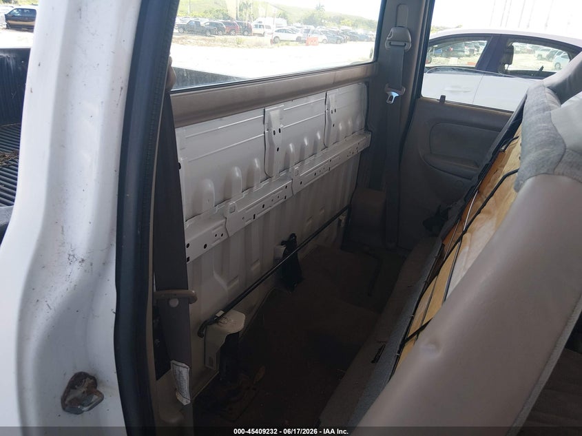2003 Toyota Tacoma VIN 5TENL42NX3Z266532 IAAI salvage auction — NORMAL WEAR, Clear (Florida), sold $2,450 on 2026-07-14 (photo 8)