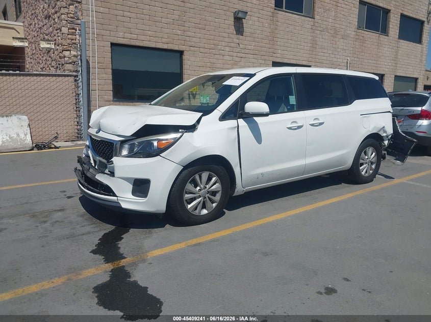 2017 Kia SEDONA VIN KNDMB5C12H6224196 IAAI salvage auction — FRONT & REAR, Salvage (California), sold $1,525 on 2026-07-13 (photo 2)
