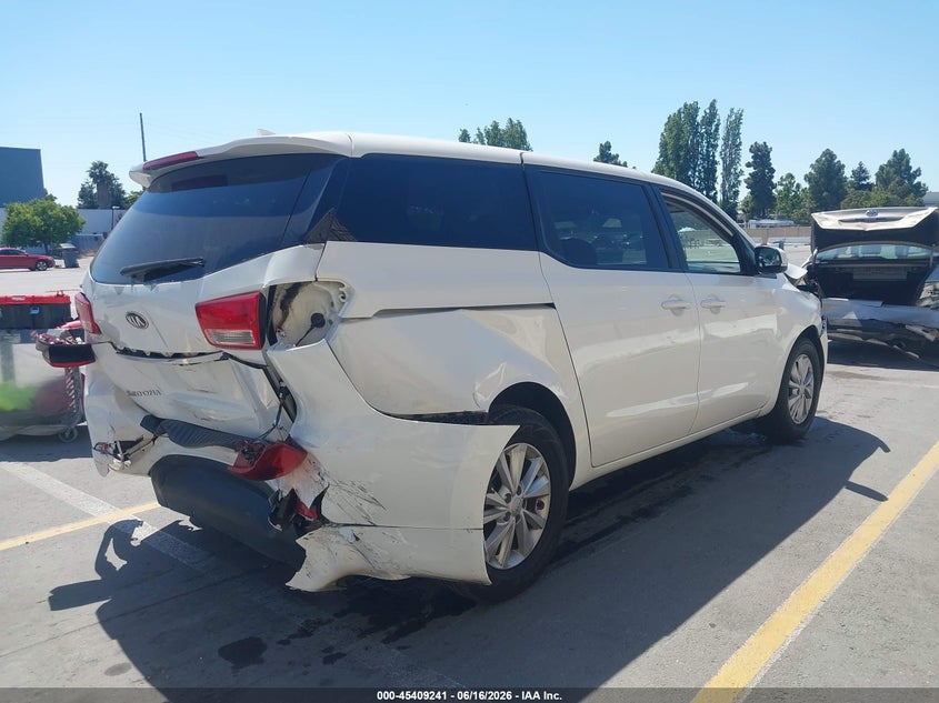 2017 Kia SEDONA VIN KNDMB5C12H6224196 IAAI salvage auction — FRONT & REAR, Salvage (California), sold $1,525 on 2026-07-13 (photo 4)