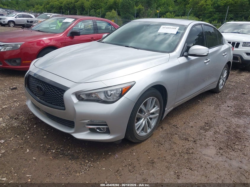 2016 Infiniti Q50 VIN JN1EV7AR9GM342534 IAAI salvage auction — NORMAL WEAR, Clear (Illinois), sold $1,275 on 2026-07-29 (photo 2)