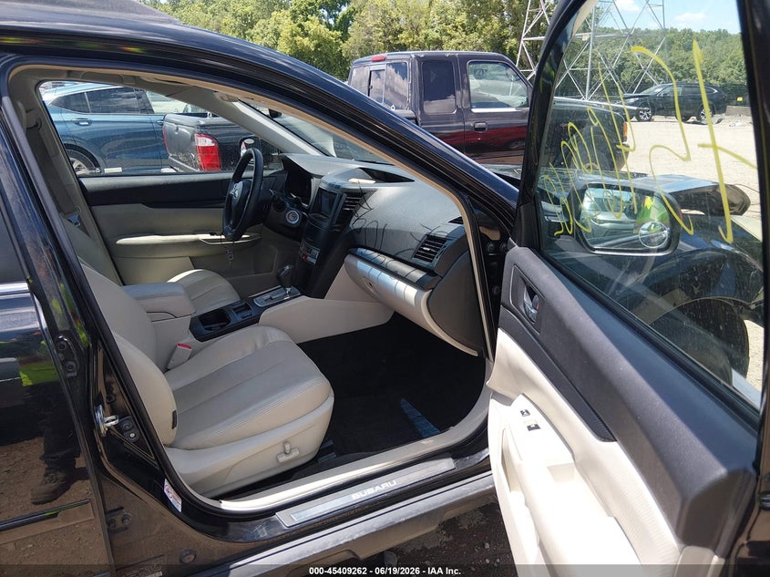 2014 Subaru Outback VIN 4S4BRCLC7E3306734 IAAI salvage auction — FRONT END, Clear (Indiana), sold $1,050 on 2026-07-29 (photo 5)