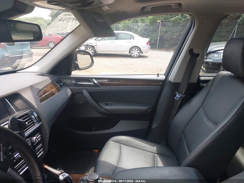 2015 BMW X3 VIN 5UXWX7C57F0K35587 IAAI salvage auction — RIGHT FRONT, Salvage Title, sold $3,750 on 2026-07-21 (photo 5)