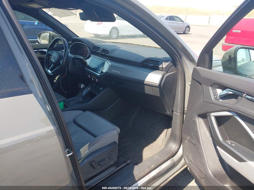 2021 Audi Q3 VIN WA1EECF3XM1011026 IAAI salvage auction — UNKNOWN, Salvage Title, sold $4,450 on 2026-07-29 (photo 5)