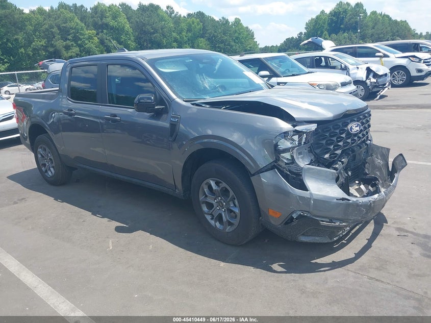 2025 Ford Maverick VIN 3FTTW8H38SRB55083 IAAI salvage auction — FRONT END, Salvage Title, sold $7,300 on 2026-07-30 (photo 1)