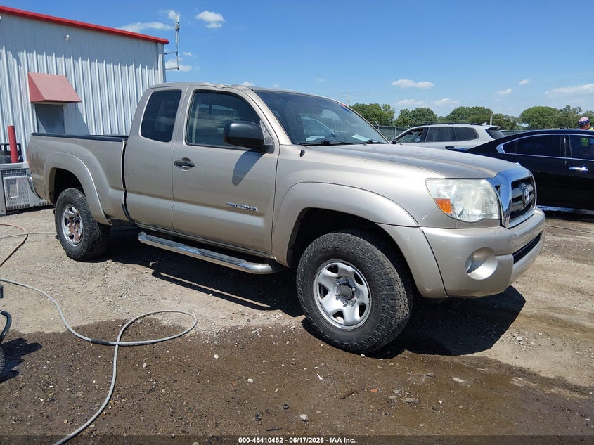2006 Toyota Tacoma VIN 5TEUU42N96Z296490 IAAI salvage auction — ROOF, Salvage (Kansas), sold $3,050 on 2026-07-11 (photo 1)