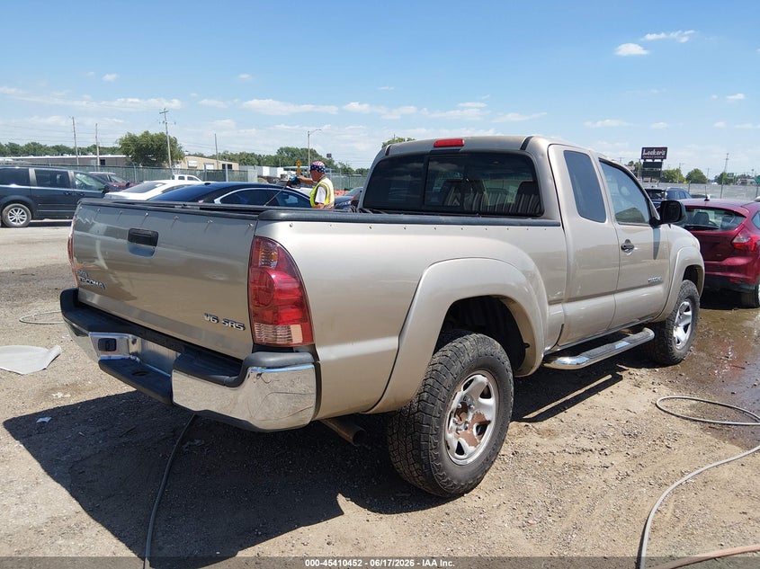 2006 Toyota Tacoma VIN 5TEUU42N96Z296490 IAAI salvage auction — ROOF, Salvage (Kansas), sold $3,050 on 2026-07-11 (photo 4)