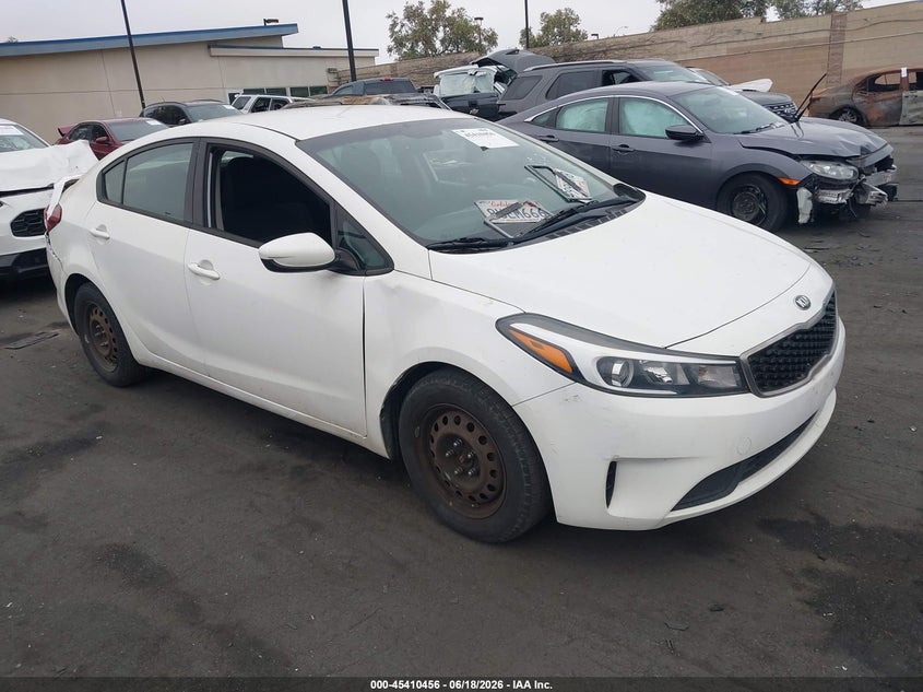 2017 Kia Forte VIN 3KPFK4A75HE012378 IAAI salvage auction — REAR END, Salvage Title, sold $1,925 on 2026-07-10 (photo 1)