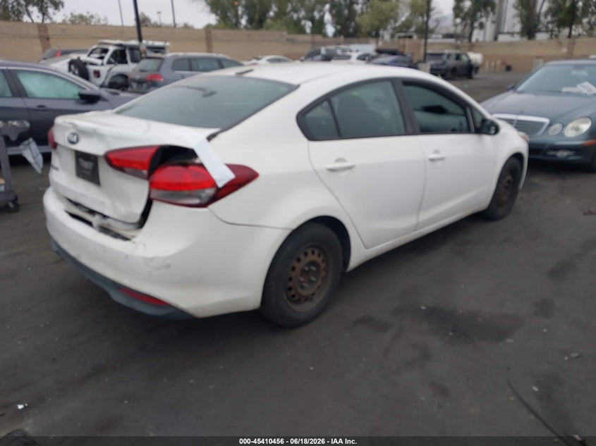 2017 Kia Forte VIN 3KPFK4A75HE012378 IAAI salvage auction — REAR END, Salvage Title, sold $1,925 on 2026-07-10 (photo 4)
