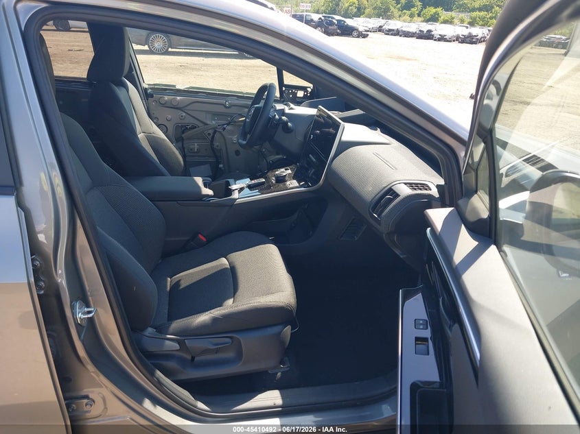 2024 Subaru Solterra VIN JTMABABA7RA053845 IAAI salvage auction — FRONT & REAR, Salvage Title, sold $7,600 on 2026-08-10 (photo 5)