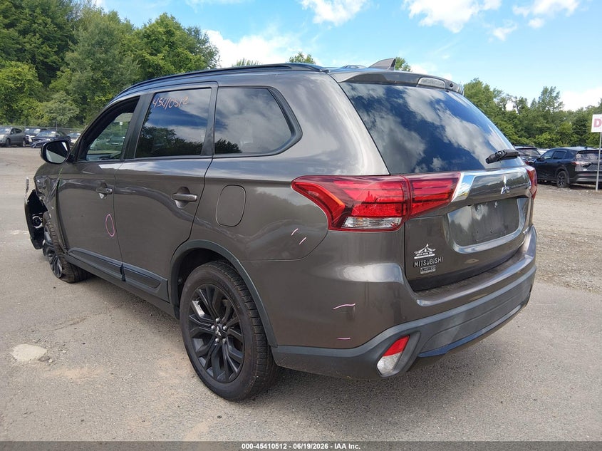 2018 Mitsubishi Outlander VIN JA4AZ3A35JZ068984 IAAI salvage auction — FRONT END, Salvage Title, sold $3,100 on 2026-07-30 (photo 3)