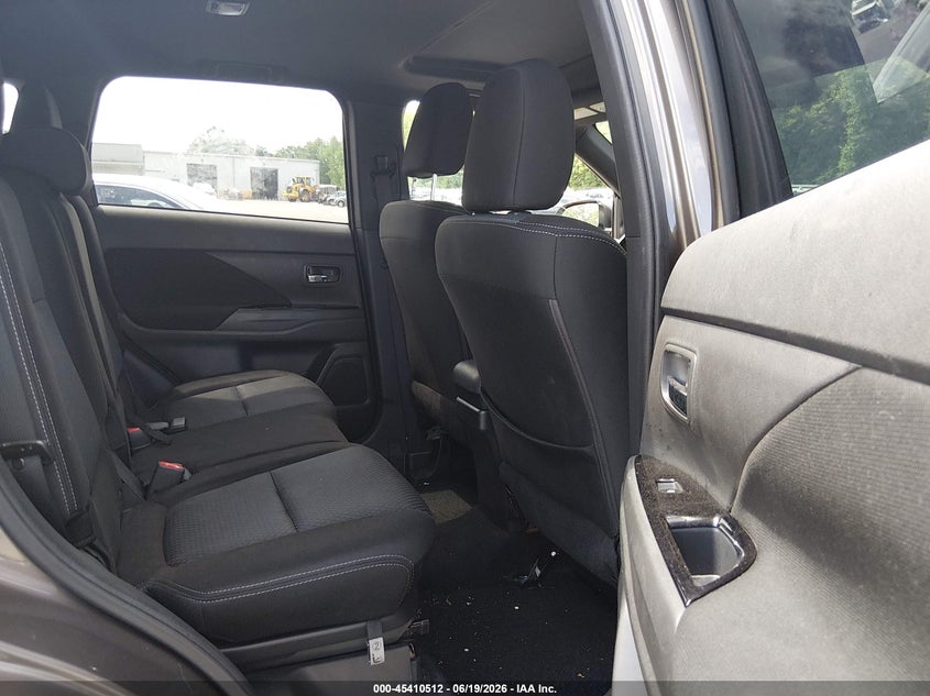 2018 Mitsubishi Outlander VIN JA4AZ3A35JZ068984 IAAI salvage auction — FRONT END, Salvage Title, sold $3,100 on 2026-07-30 (photo 8)