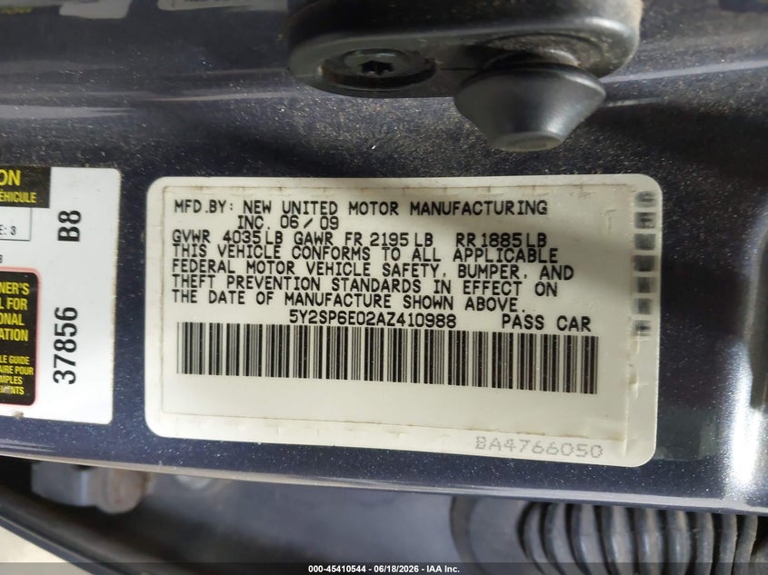 2010 Pontiac Vibe VIN 5Y2SP6E02AZ410988 IAAI salvage auction — ROOF, Salvage (North Carolina), sold $825 on 2026-07-23 (photo 9)