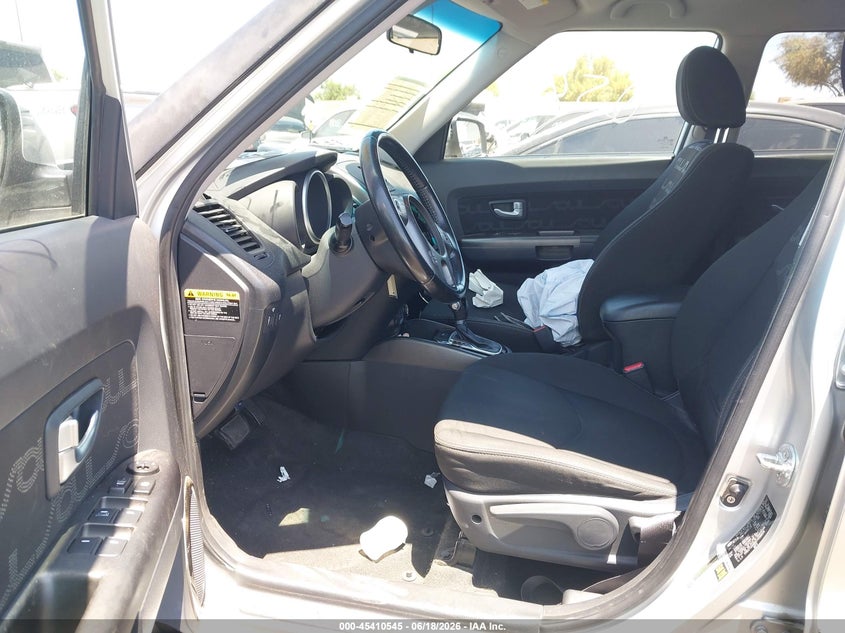 2013 Kia Soul VIN KNDJT2A66D7498809 IAAI salvage auction — RIGHT FRONT, Salvage Certificate (California), sold $825 on 2026-07-10 (photo 5)