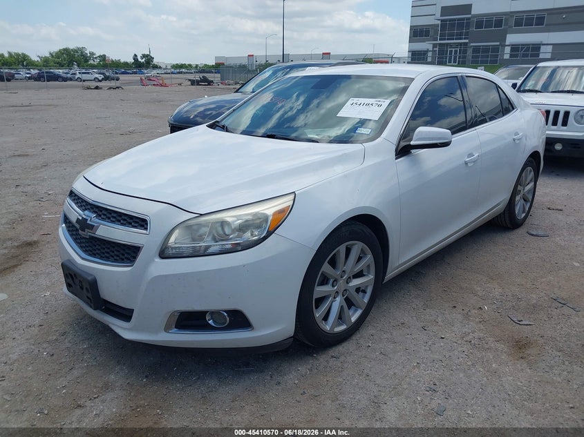 2013 Chevrolet Malibu VIN 1G11E5SA9DF227563 IAAI salvage auction — NORMAL WEAR, Salvage Title, sold $700 on 2026-07-23 (photo 2)