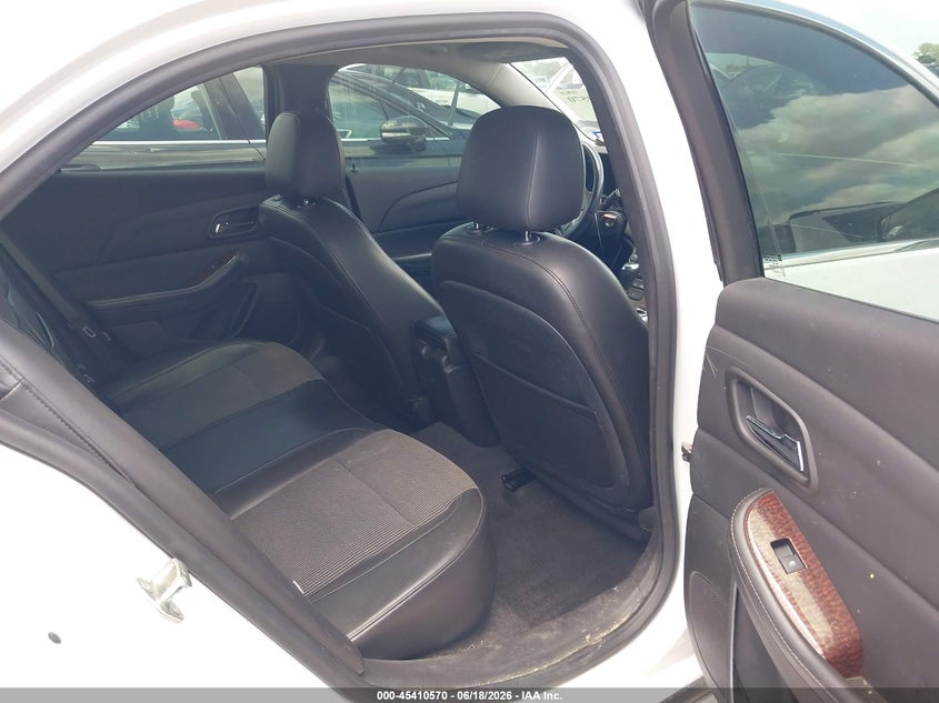 2013 Chevrolet Malibu VIN 1G11E5SA9DF227563 IAAI salvage auction — NORMAL WEAR, Salvage Title, sold $700 on 2026-07-23 (photo 8)