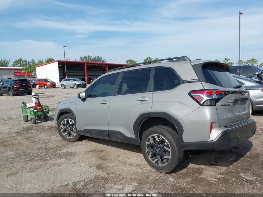 2025 Subaru Forester VIN JF2SLDBC7SH479506 IAAI salvage auction — SIDE, Rebuildable (Florida), sold $5,850 on 2026-07-29 (photo 3)