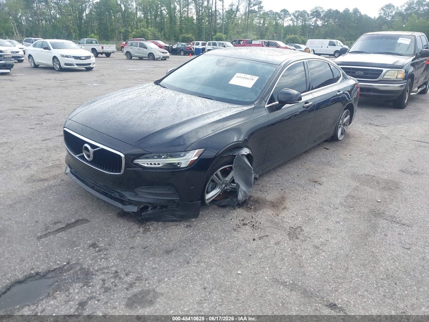 2018 Volvo S90 VIN LVY982MKXJP028817 IAAI salvage auction — FRONT END, Salvage Title, sold $3,400 on 2026-07-28 (photo 2)