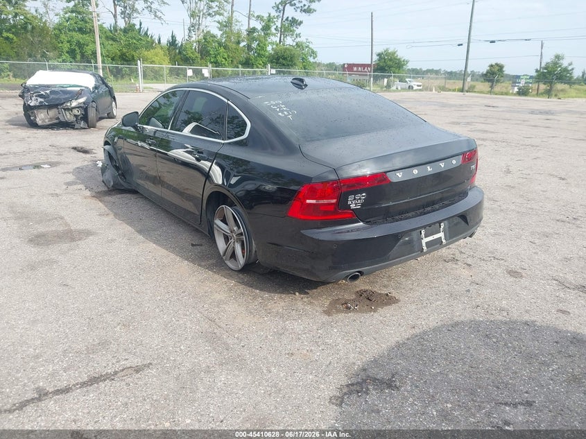 2018 Volvo S90 VIN LVY982MKXJP028817 IAAI salvage auction — FRONT END, Salvage Title, sold $3,400 on 2026-07-28 (photo 3)
