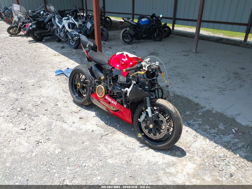 2021 Ducati Panigale VIN ZDMHAATW7MB002350 IAAI salvage auction — LEFT & RIGHT, Wait Title, sold $1,650 on 2026-08-26 (photo 1)