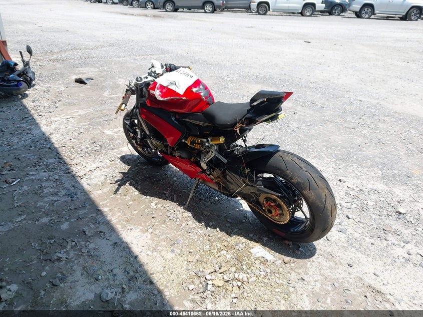 2021 Ducati Panigale VIN ZDMHAATW7MB002350 IAAI salvage auction — LEFT & RIGHT, Wait Title, sold $1,650 on 2026-08-26 (photo 3)