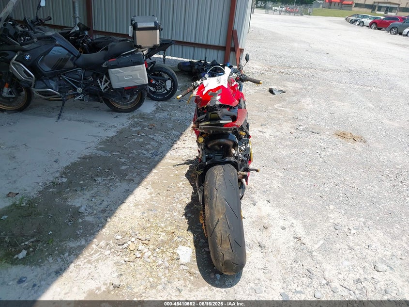 2021 Ducati Panigale VIN ZDMHAATW7MB002350 IAAI salvage auction — LEFT & RIGHT, Wait Title, sold $1,650 on 2026-08-26 (photo 6)