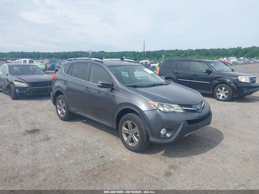 2015 Toyota Rav 4 VIN JTMRFREV0FD153686 IAAI salvage auction — REAR END, Salvage - Greater Than 75% (Maryland), sold $5,000 on 2026-07-27 (photo 1)