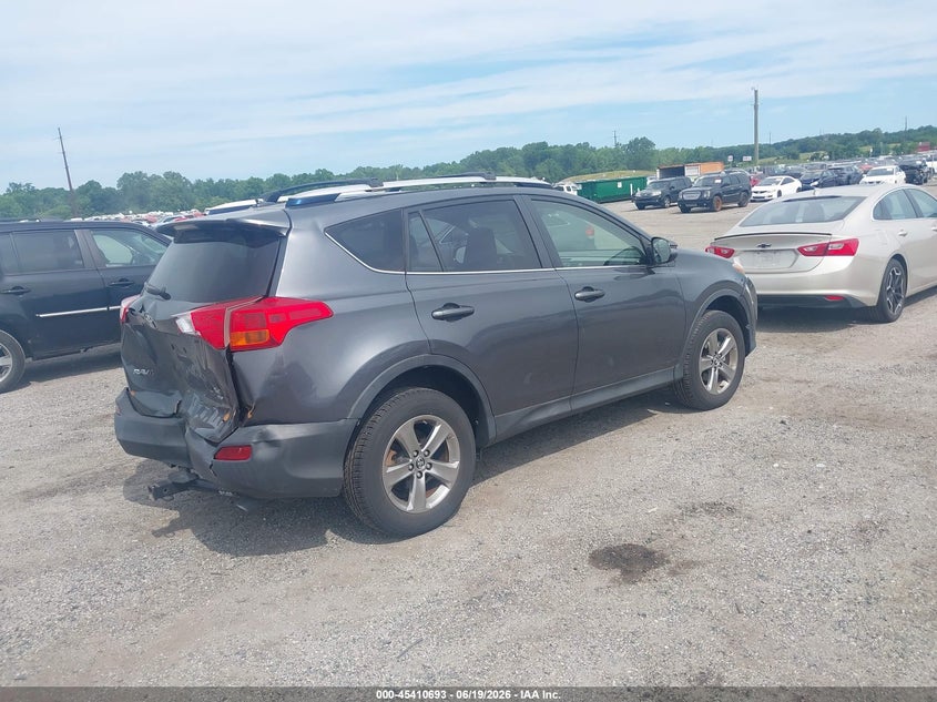 2015 Toyota Rav 4 VIN JTMRFREV0FD153686 IAAI salvage auction — REAR END, Salvage - Greater Than 75% (Maryland), sold $5,000 on 2026-07-27 (photo 4)