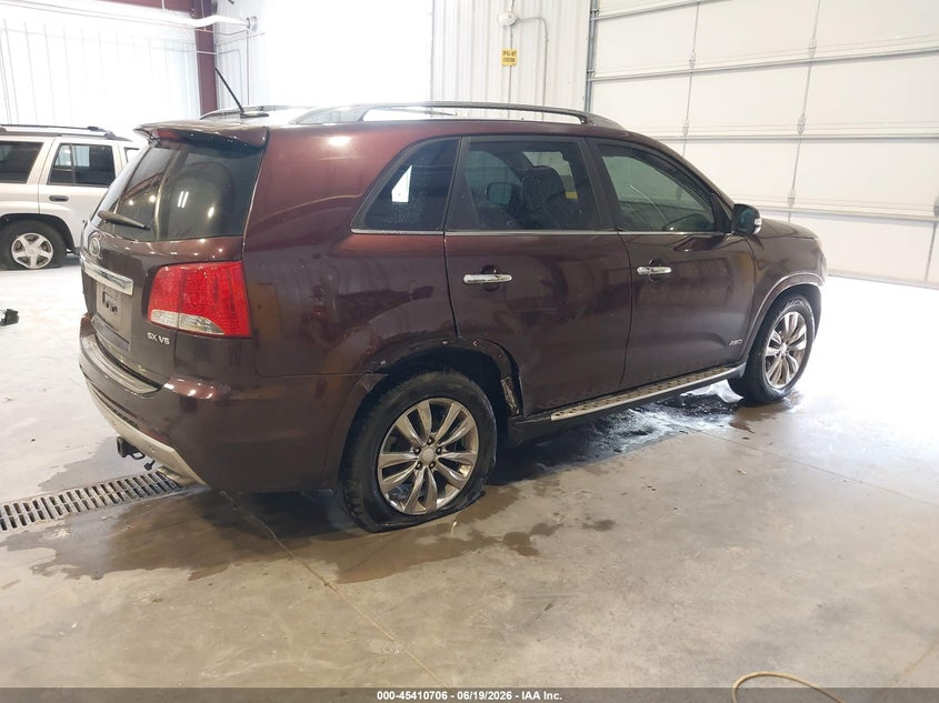 2013 Kia Sorento VIN 5XYKWDA25DG319943 IAAI salvage auction — RIGHT SIDE, Salvage (Utah), sold $800 on 2026-07-20 (photo 4)