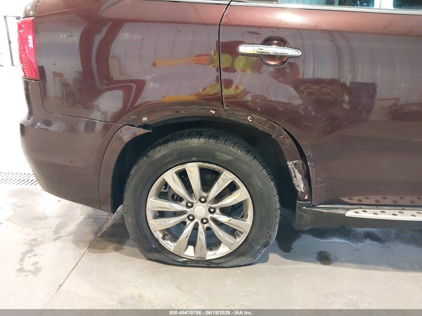 2013 Kia Sorento VIN 5XYKWDA25DG319943 IAAI salvage auction — RIGHT SIDE, Salvage (Utah), sold $800 on 2026-07-20 (photo 6)