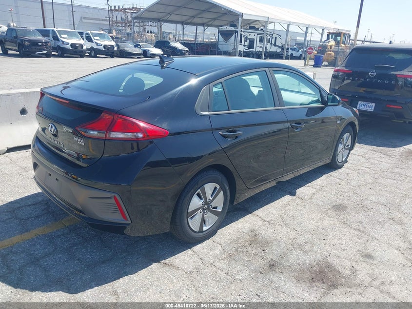 2020 Hyundai Ioniq hybrid VIN KMHC65LC6LU218709 IAAI salvage auction — SIDE, Sf97 (California), sold $225 on 2026-07-28 (photo 4)