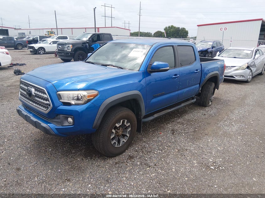 2017 Toyota Tacoma VIN 5TFAZ5CNXHX049224 IAAI salvage auction — SIDE, Salvage (Louisiana), sold $9,500 on 2026-07-22 (photo 2)