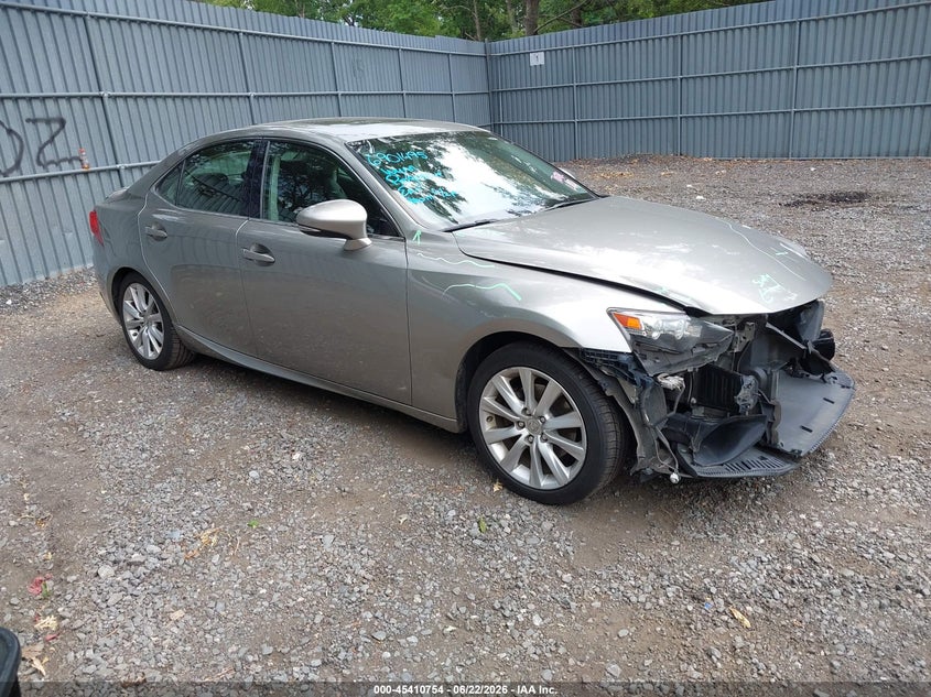 2015 Lexus VIN JTHCF1D26F5020664 IAAI salvage auction — FRONT END, Salvage (New Jersey), sold $1,375 on 2026-07-30 (photo 1)