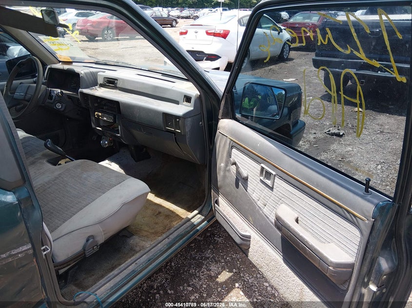 1994 Mitsubishi Mighty max / s VIN JA7LS21G7RP012095 IAAI salvage auction — FRONT & REAR, Salvage (Alabama), sold $550 on 2026-07-08 (photo 5)
