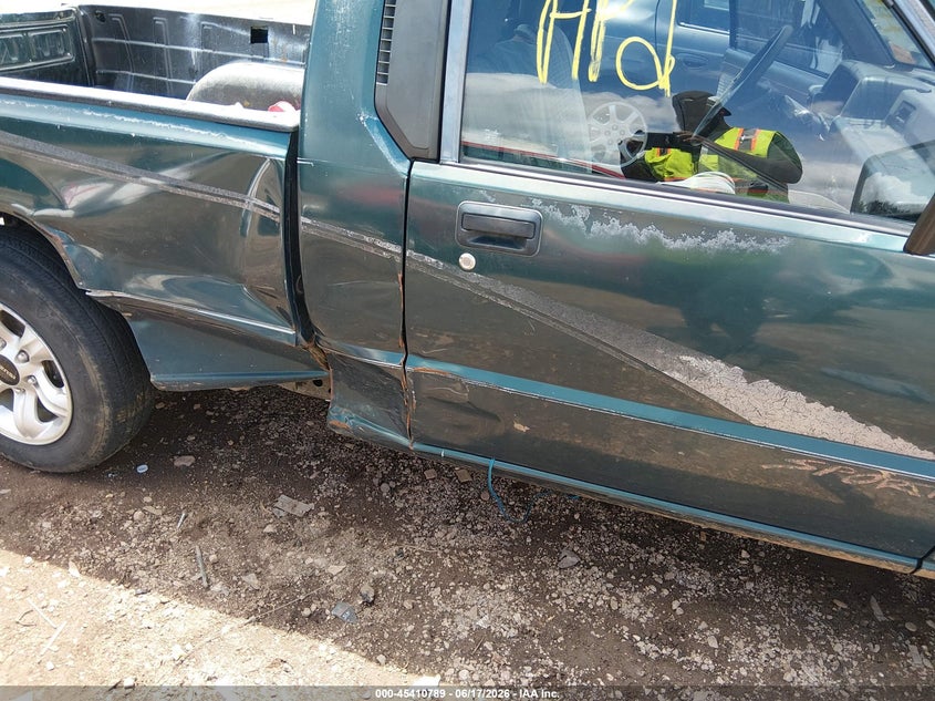 1994 Mitsubishi Mighty max / s VIN JA7LS21G7RP012095 IAAI salvage auction — FRONT & REAR, Salvage (Alabama), sold $550 on 2026-07-08 (photo 6)