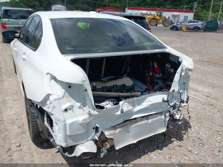 2023 BMW 3er VIN 3MW49FF06P8C88735 IAAI salvage auction — REAR END, Salvage Title, sold $20,500 on 2026-07-11 (photo 6)