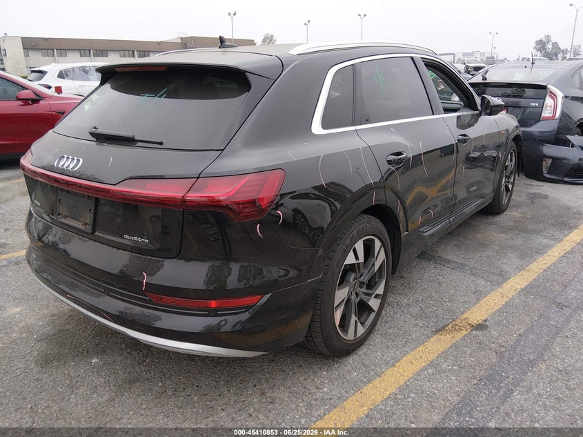 2022 Audi E-tron VIN WA1AAAGE3NB020211 IAAI salvage auction — FRONT END, Salvage Title, sold $14,050 on 2026-07-14 (photo 4)